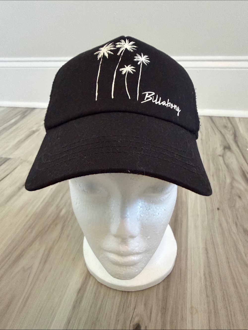 Billabong Black Palm Tree Mesh Trucker Cap O/S